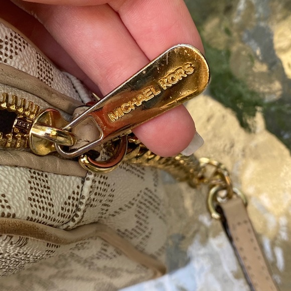 Michael Kors White Fulton Logo Crossbody Purse - Picture 7 of 16